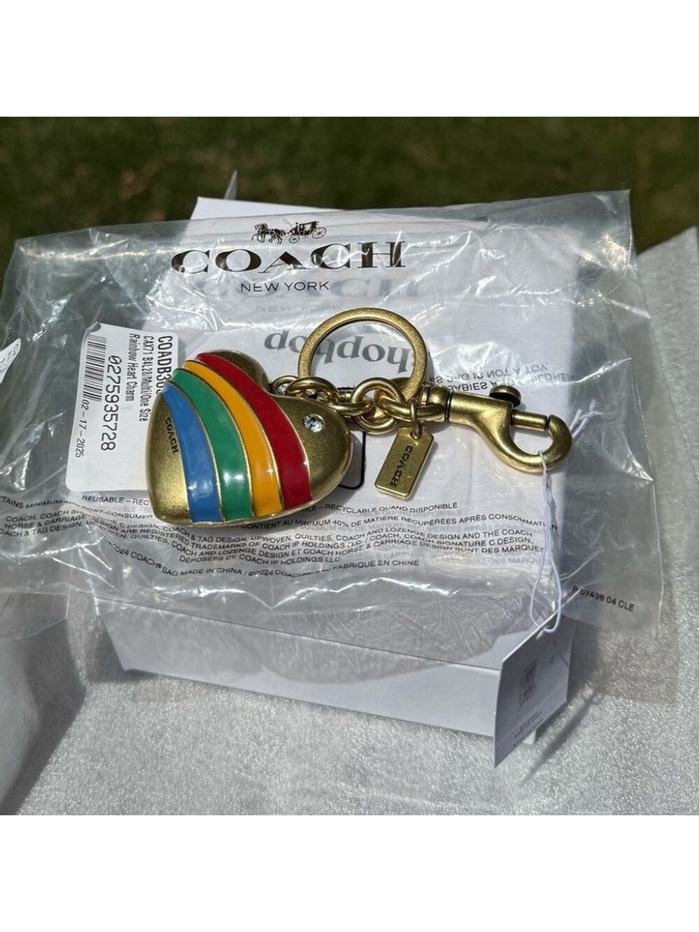 NEW Coach Rainbow Heart Bag Charm with Brass & Enamel Finish CAX71 NWT - Picture 8 of 8